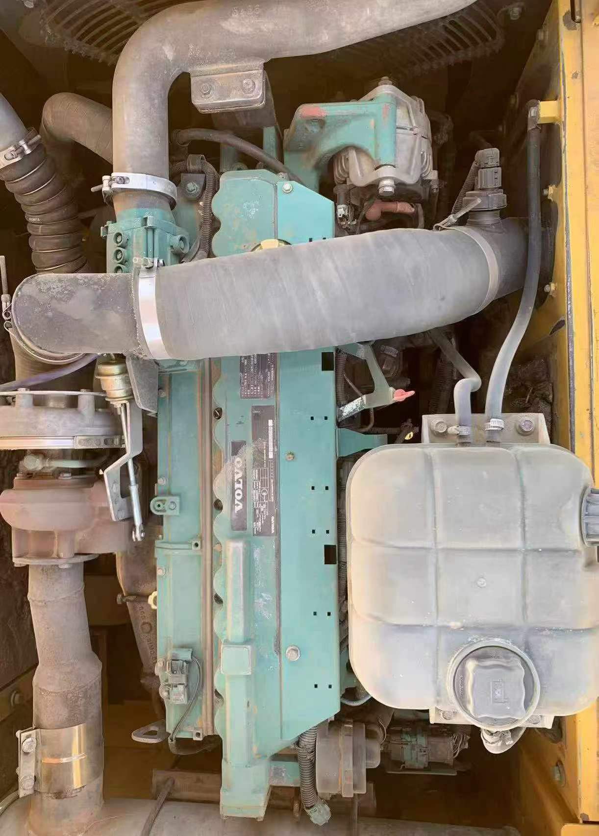 Buy Volvo EC300DL Used Excavator / 5
