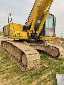 Buy Komatsu PC200-6 Used Excavator / 2 Buy Komatsu PC200-6 Used Excavator / 2