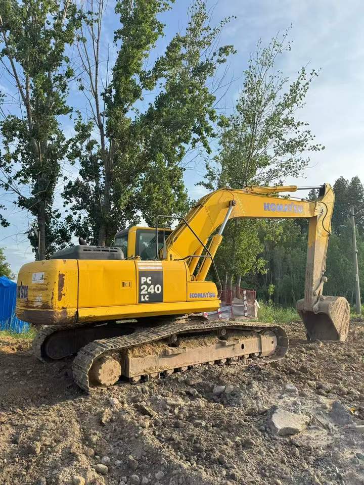 Compre Excavadora Komatsu PC240-6 Usada / 6 Compre Excavadora Komatsu PC240-6 Usada / 6
