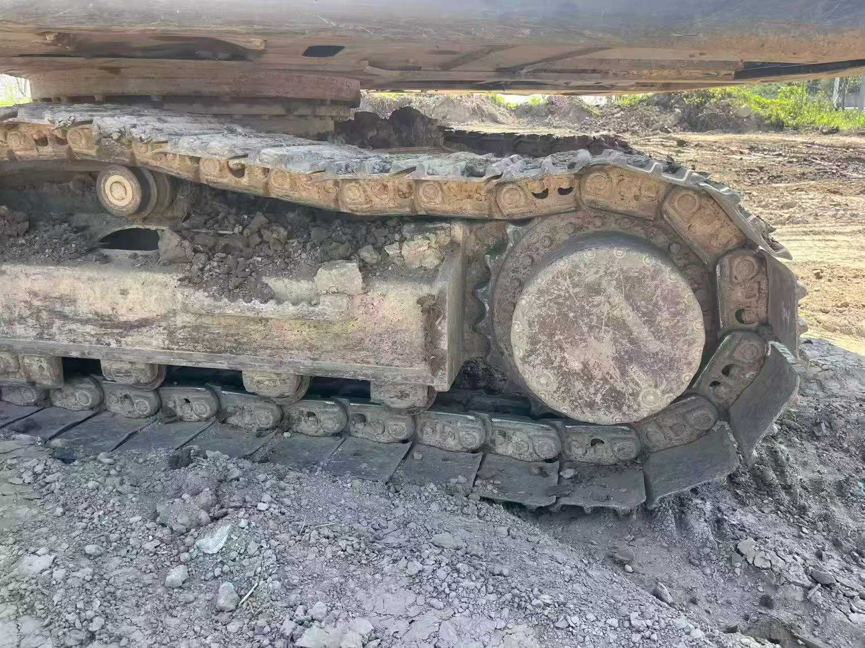 Купить Подержанный Экскаватор Volvo EC200 / 7