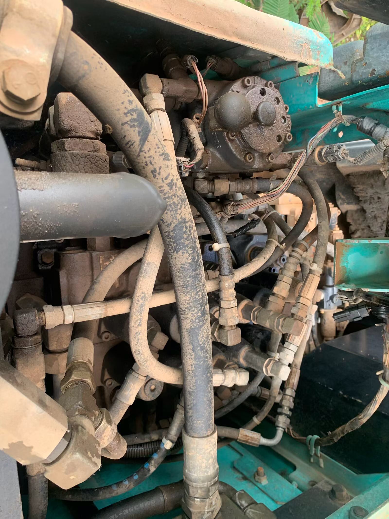 Compre Escavadeira Kobelco SK115SR Usada / 4