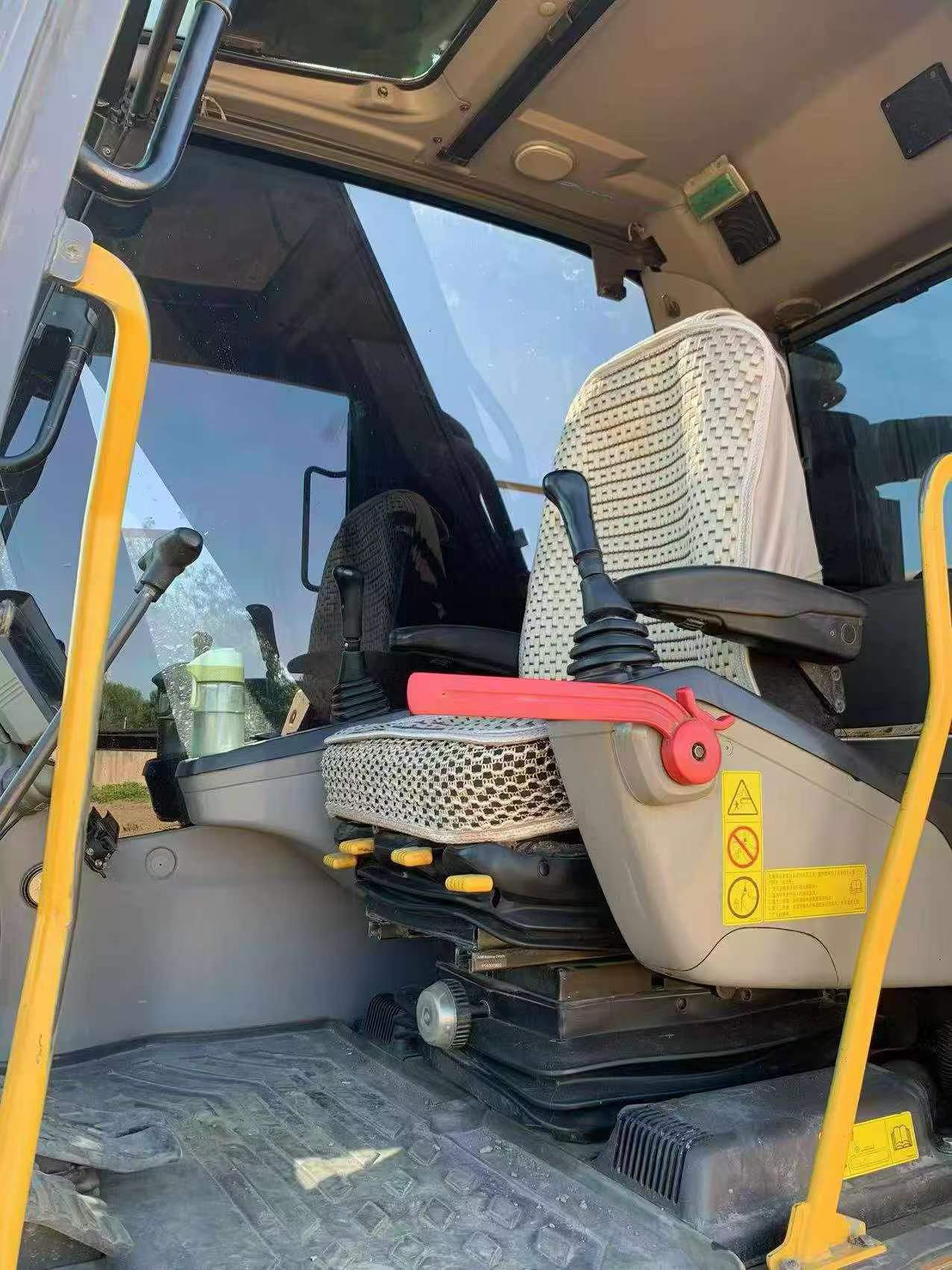 Buy Volvo EC300DL Used Excavator / 4