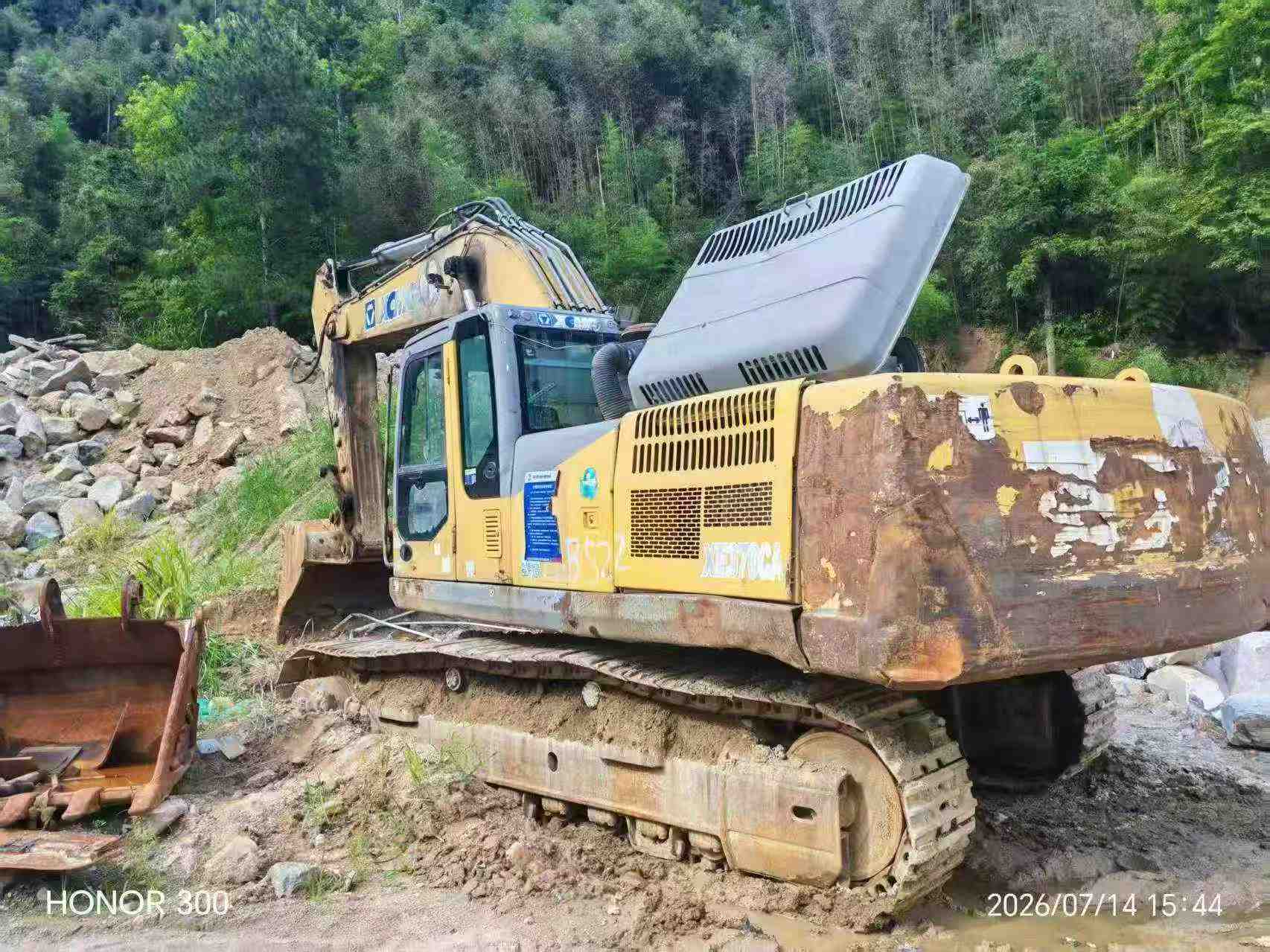 Buy XCMG XE370 Used Excavator / 8 Buy XCMG XE370 Used Excavator / 8