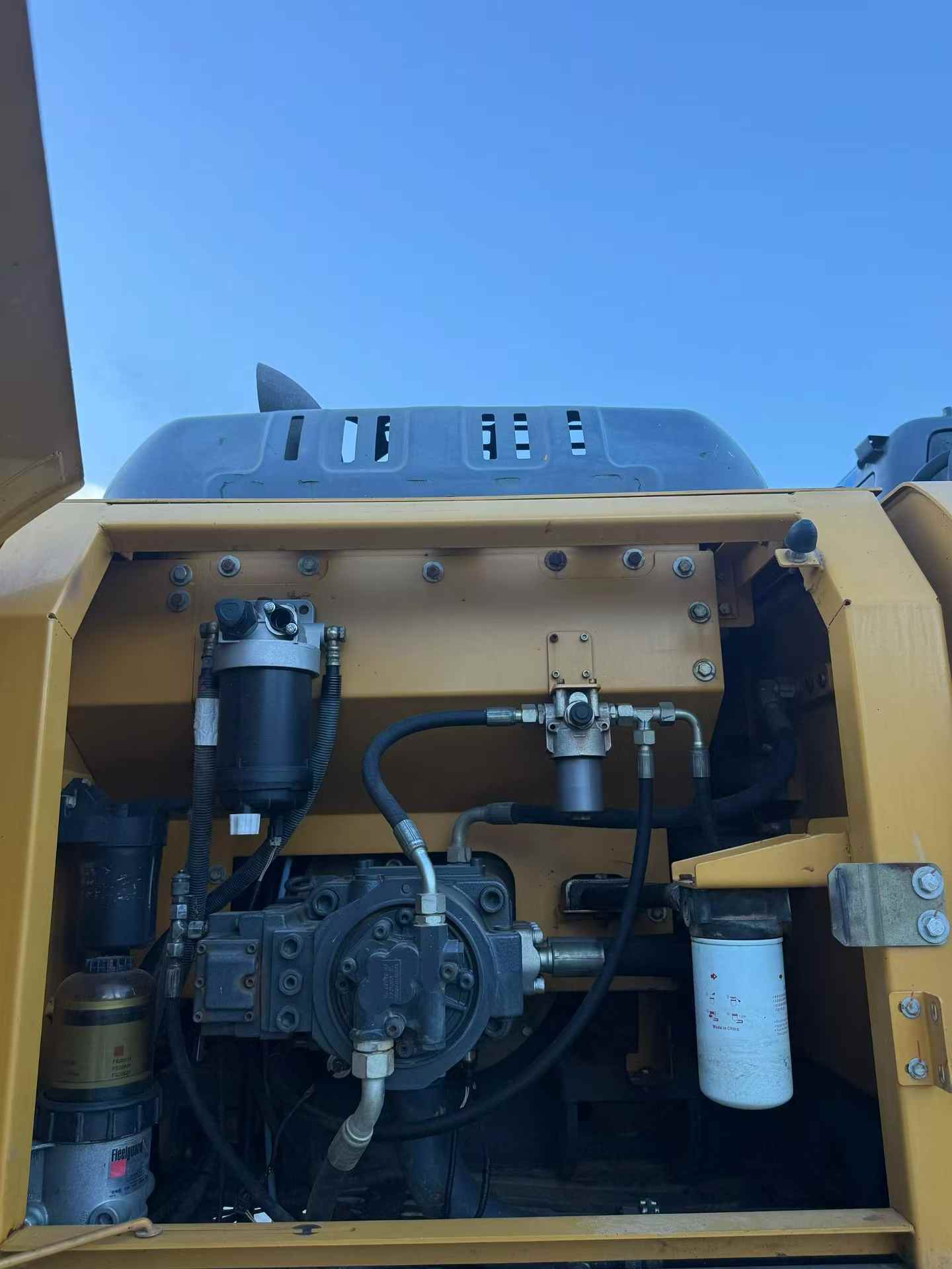 Buy XCMG XE215 Used Excavator / 5