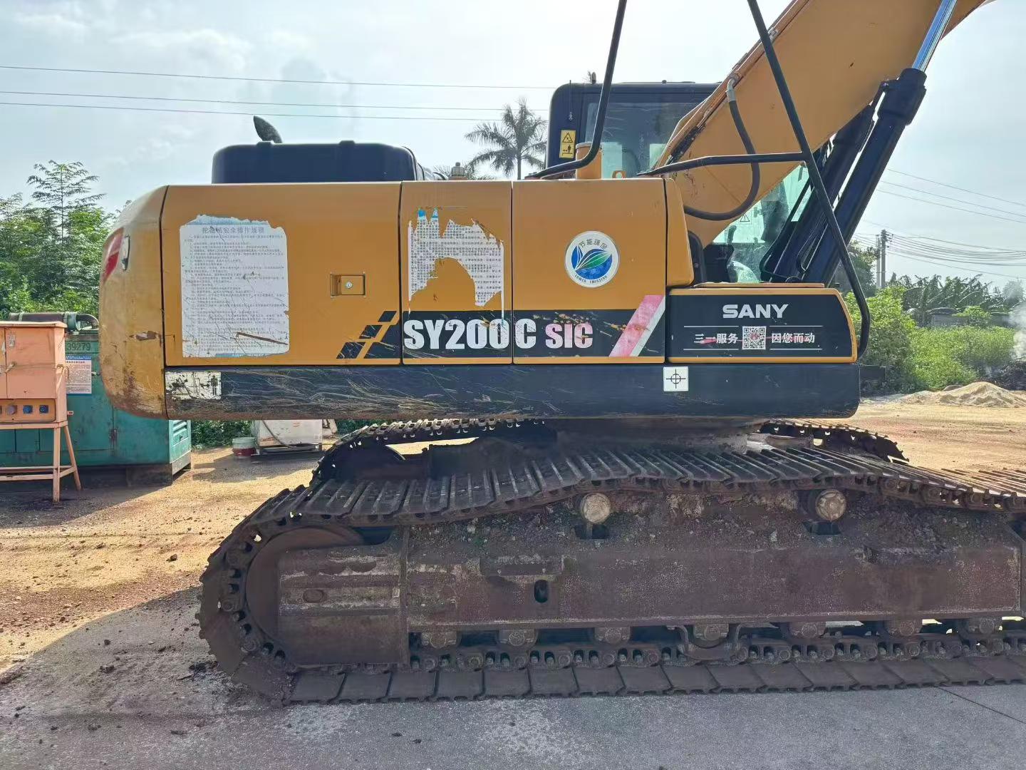 Buy Sany SY200C Used Excavator / 3 Buy Sany SY200C Used Excavator / 3