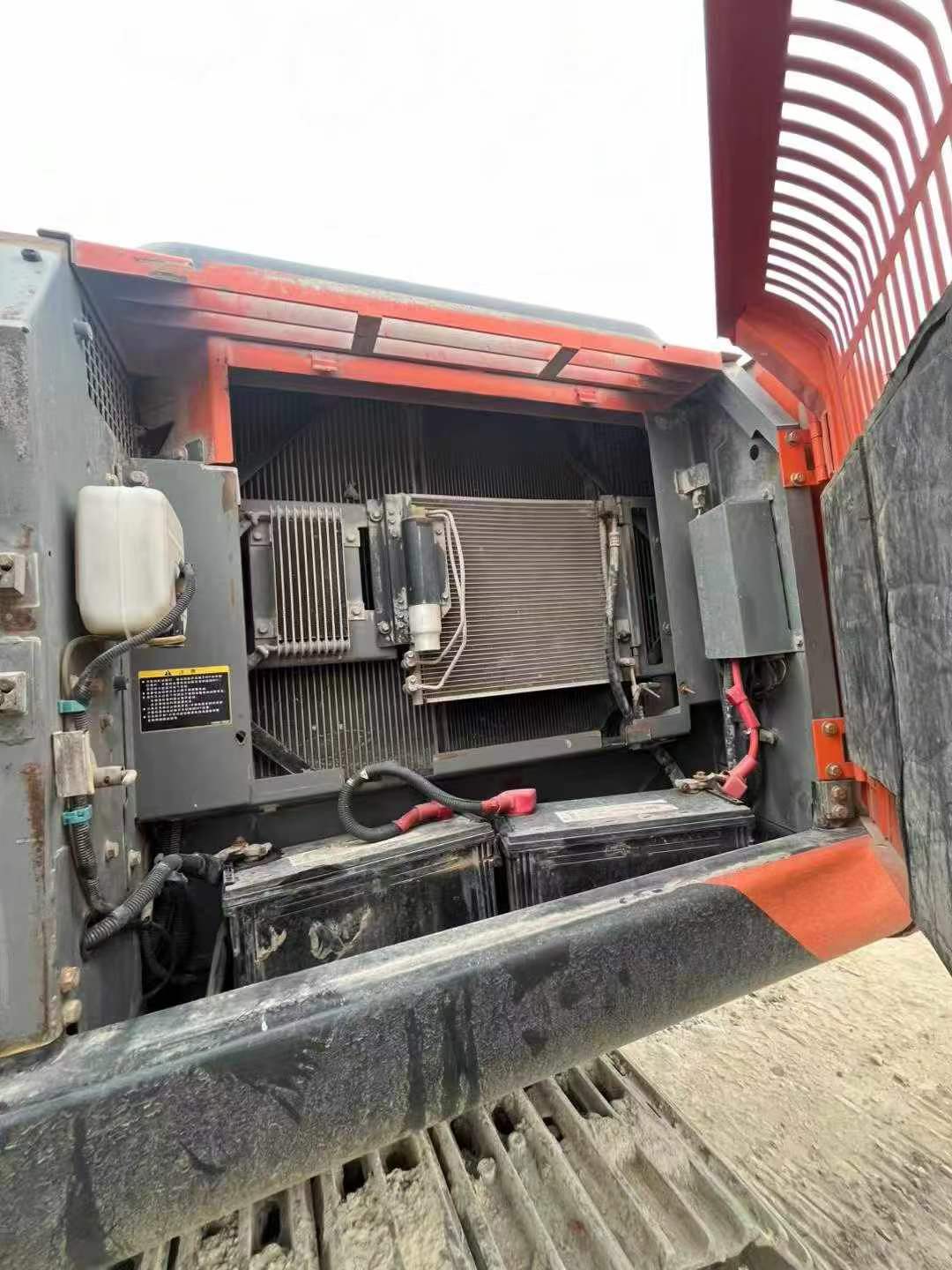 Buy Hitachi ZH200-5A Used Excavator / 3