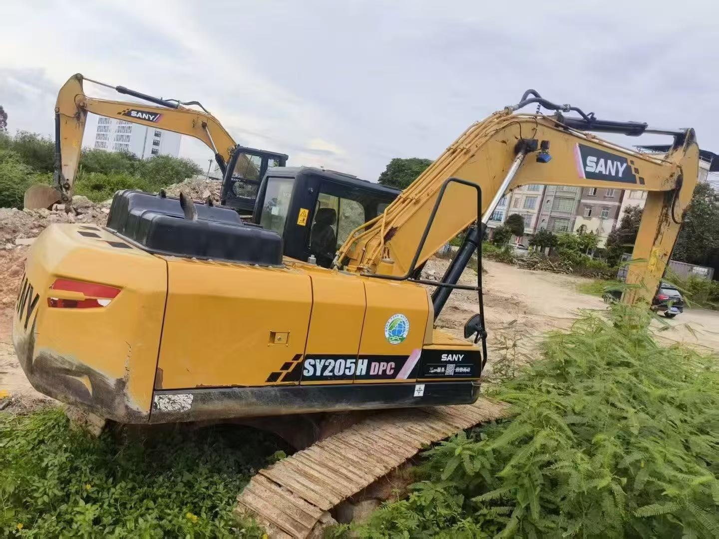 Buy Sany SY205C Used Excavator / 2 Buy Sany SY205C Used Excavator / 2