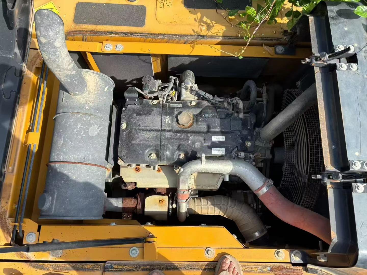 Buy Sany SY200C Used Excavator / 5 Buy Sany SY200C Used Excavator / 5