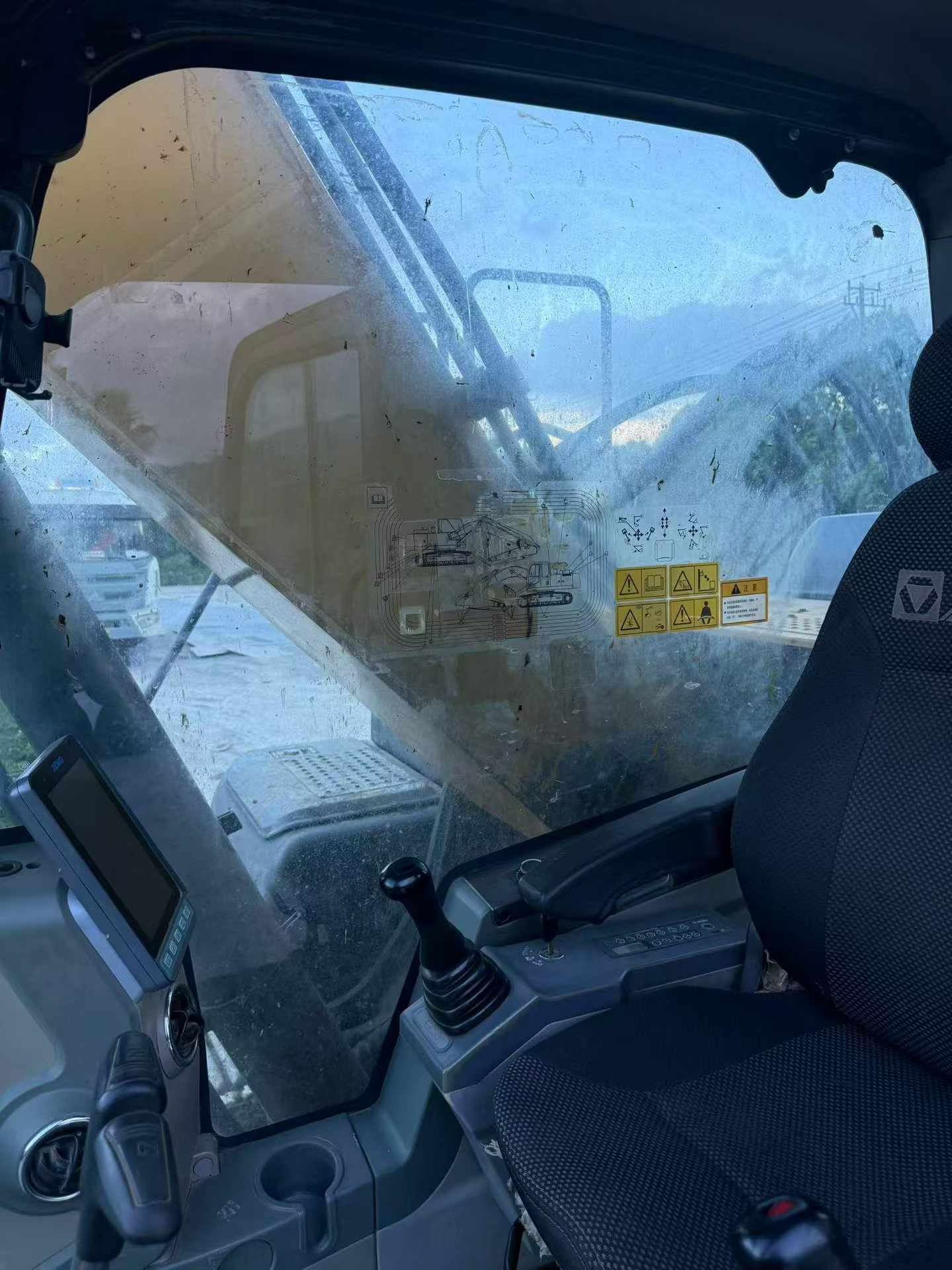 Buy XCMG XE215 Used Excavator / 6