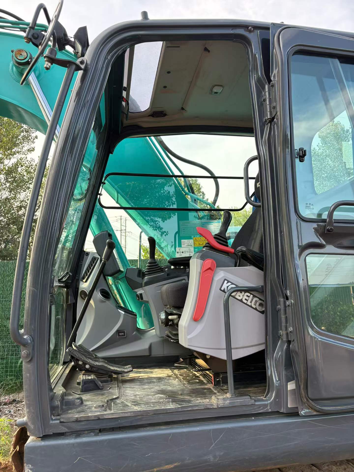 Купить Подержанный Экскаватор Kobelco ED150 / 9