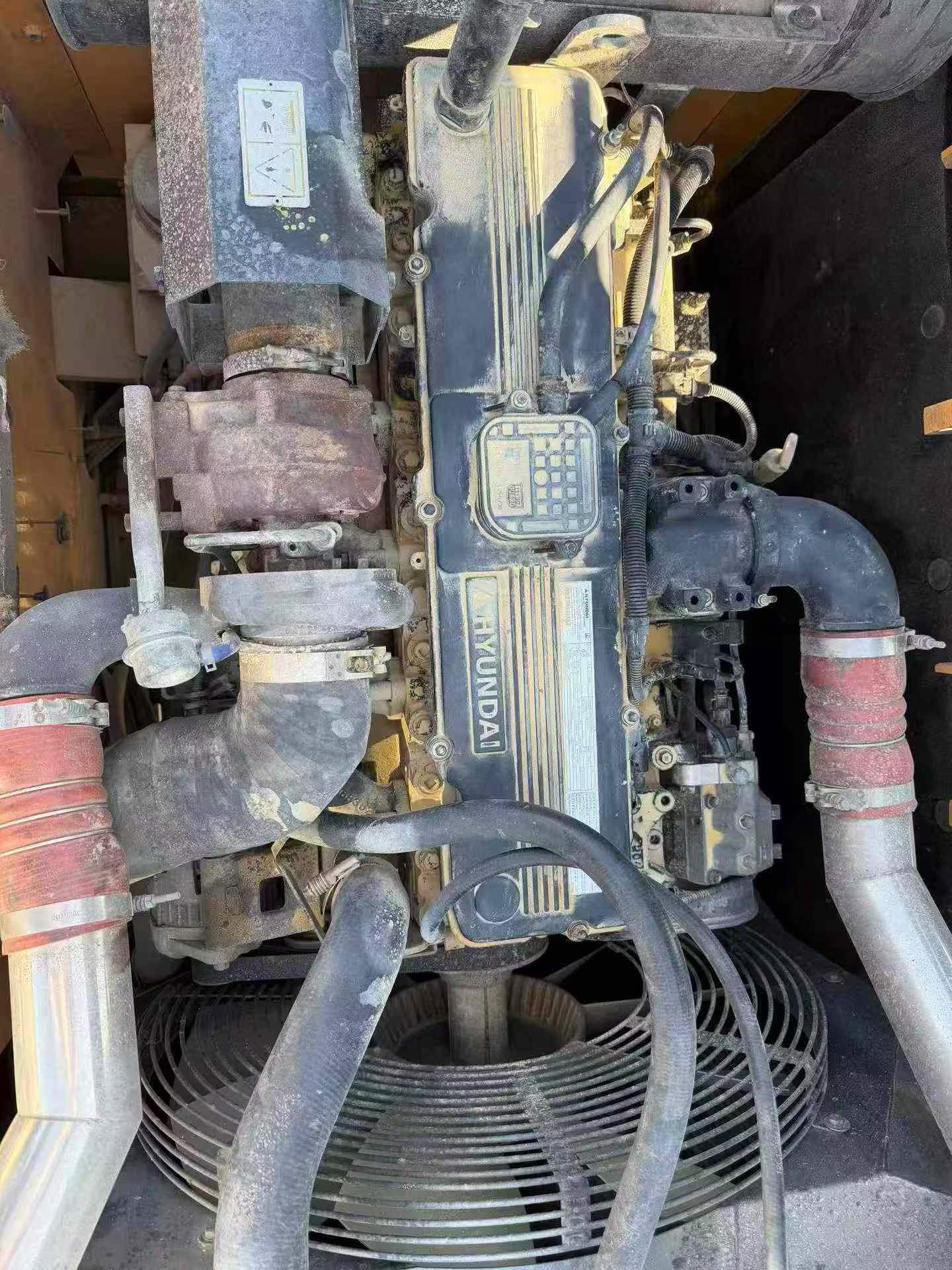 Compre Escavadeira Hyundai R350LVS Usada / 6