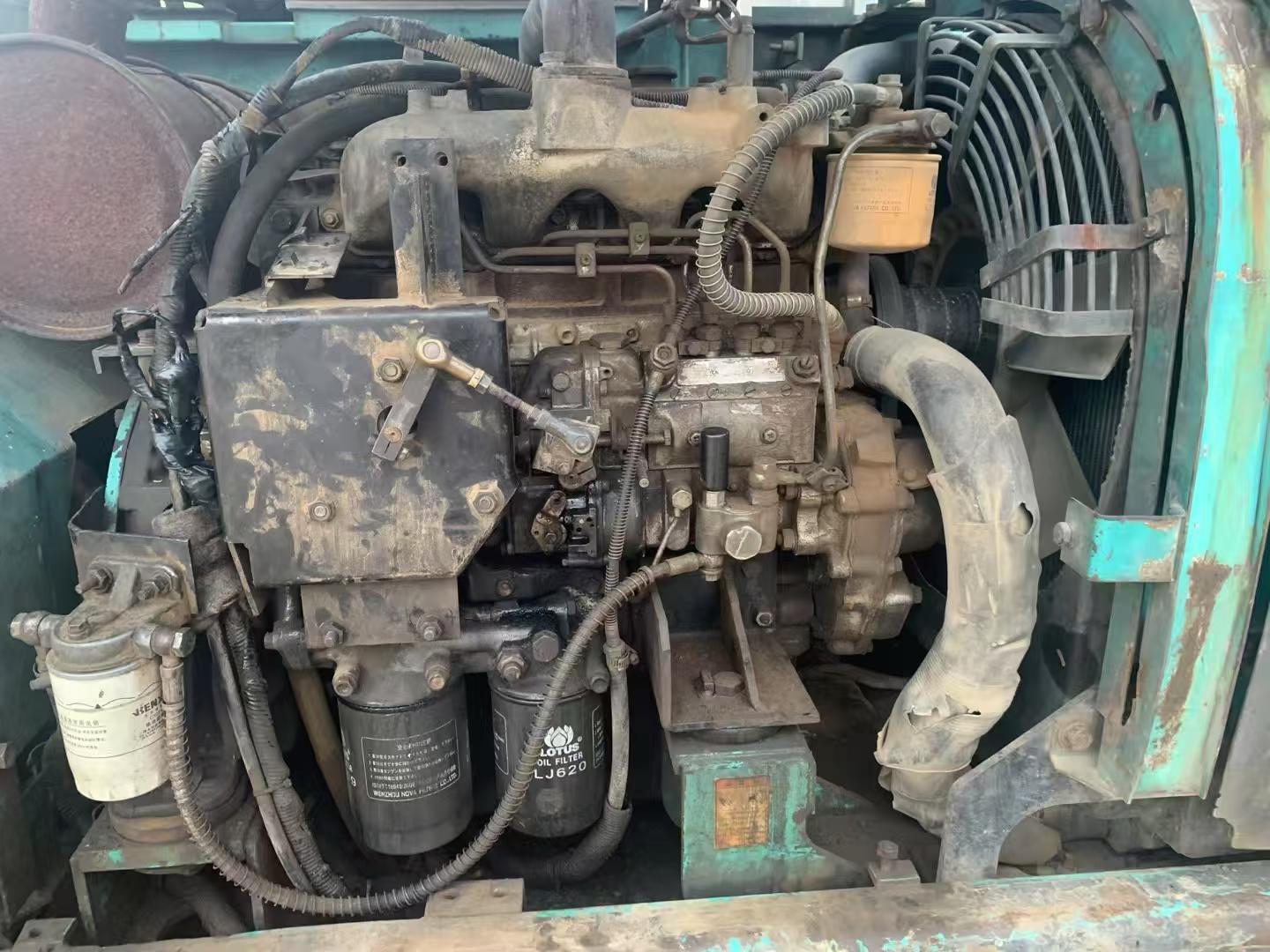 Compre Escavadeira Kobelco SK120 Usada / 6