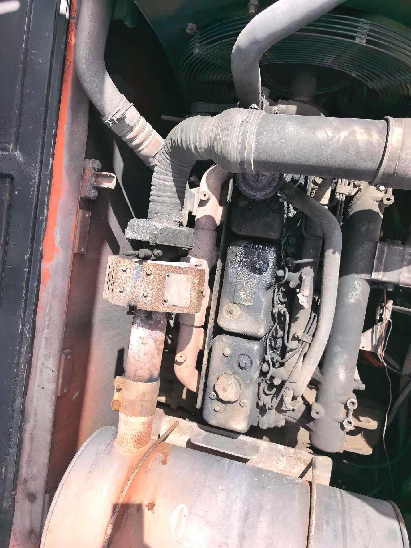 Купить Подержанный Экскаватор Doosan DH300-5 / 3 Купить Подержанный Экскаватор Doosan DH300-5 / 3