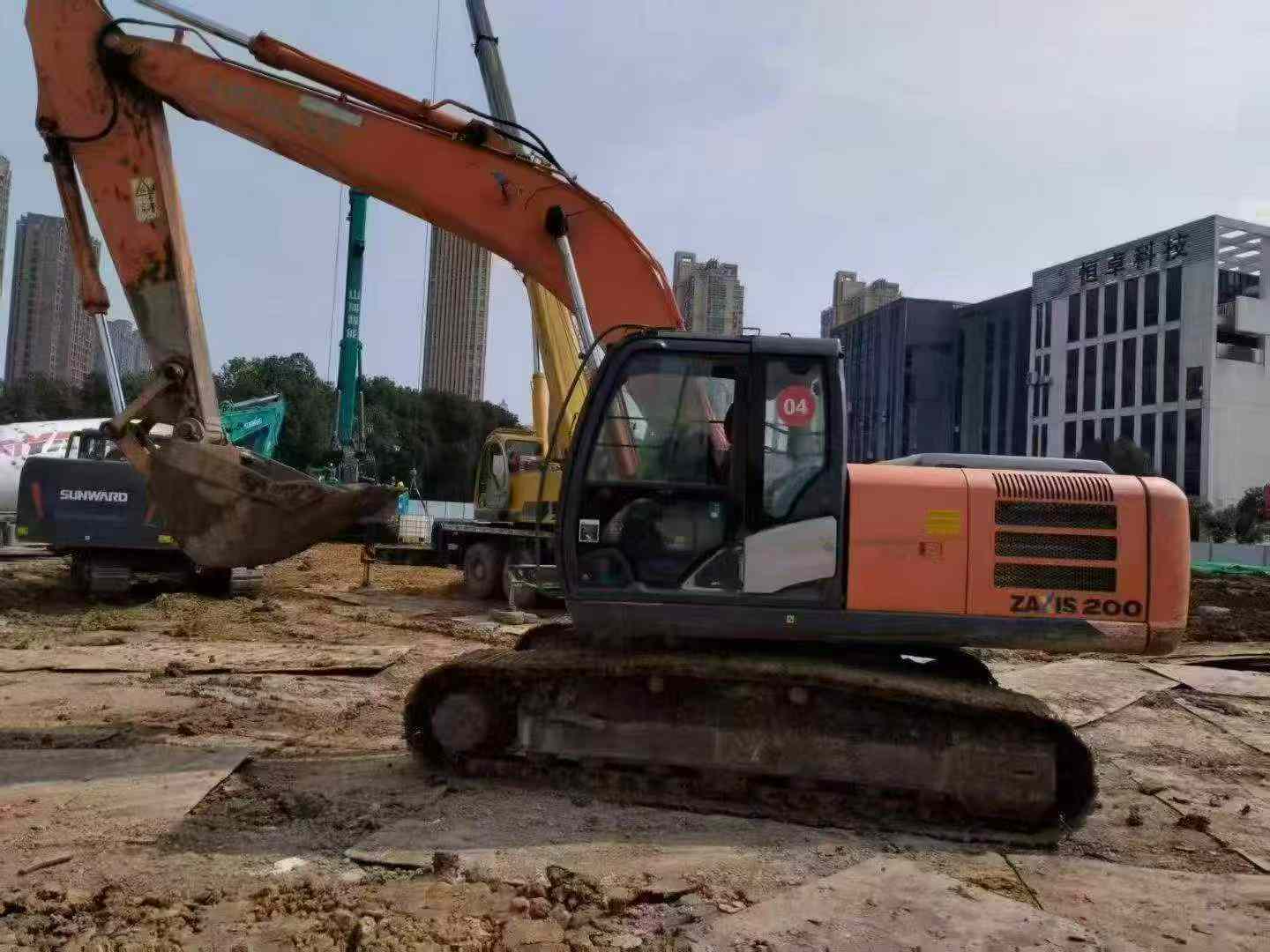 Buy Hitachi EX200 Used Excavator / 7 Buy Hitachi EX200 Used Excavator / 7