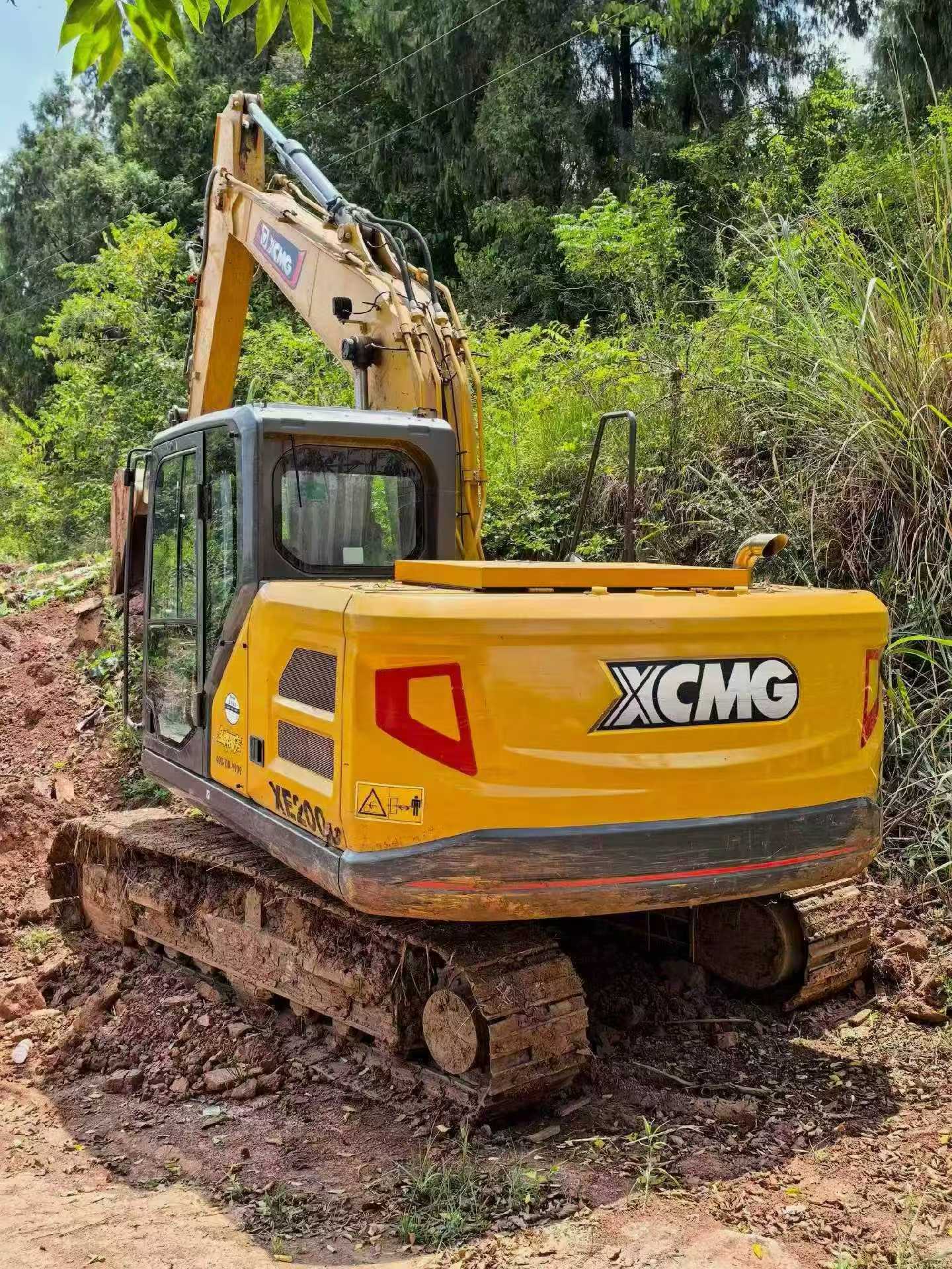 Buy XCMG XE135B Used Excavator