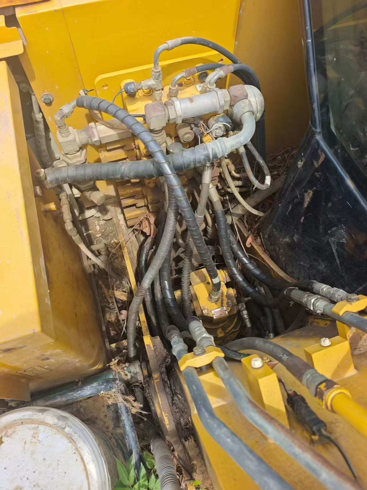 Buy Caterpillar 307B Used Excavator / 2 Buy Caterpillar 307B Used Excavator / 2