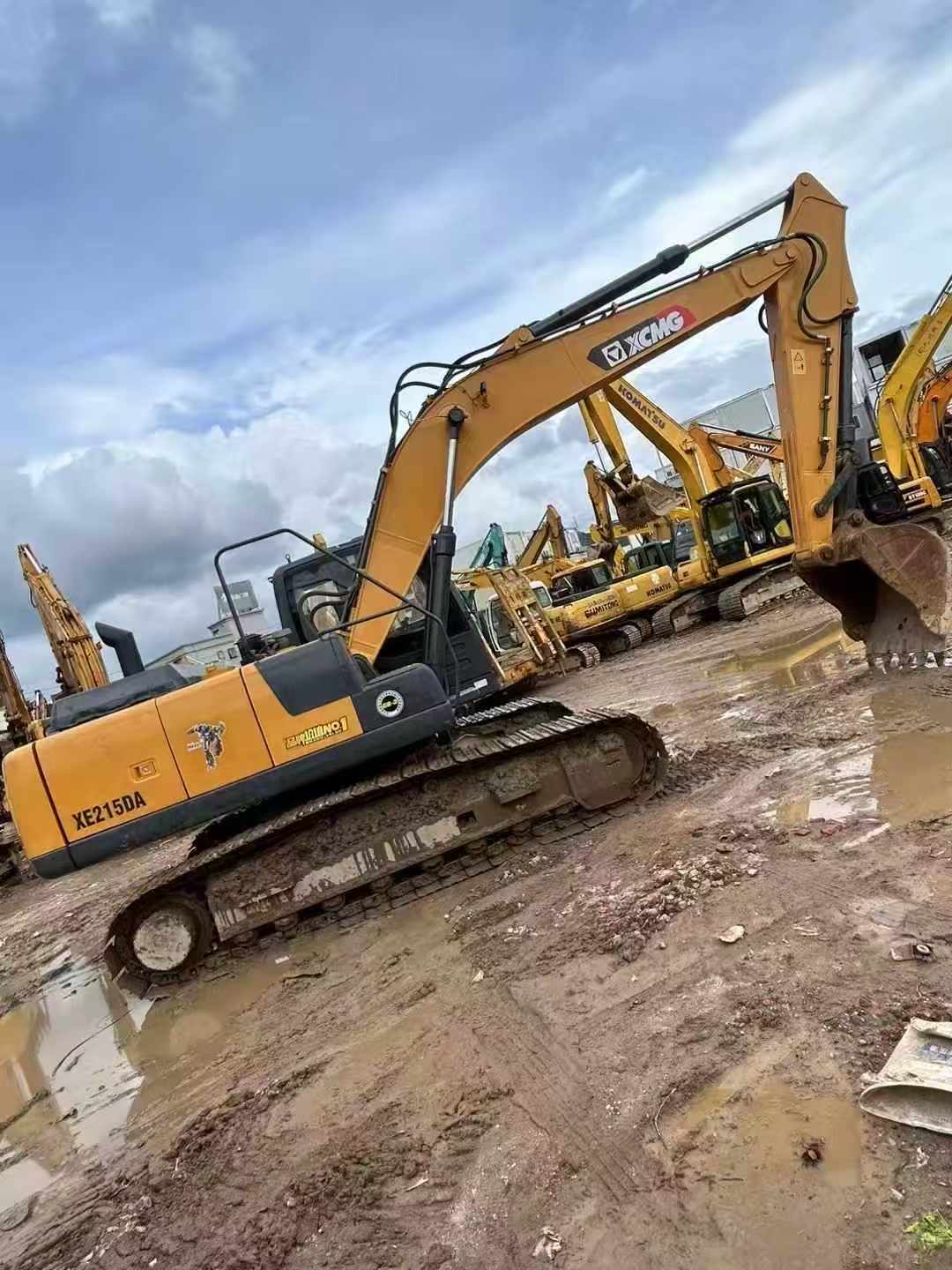 Buy XCMG XE215 Used Excavator / 4