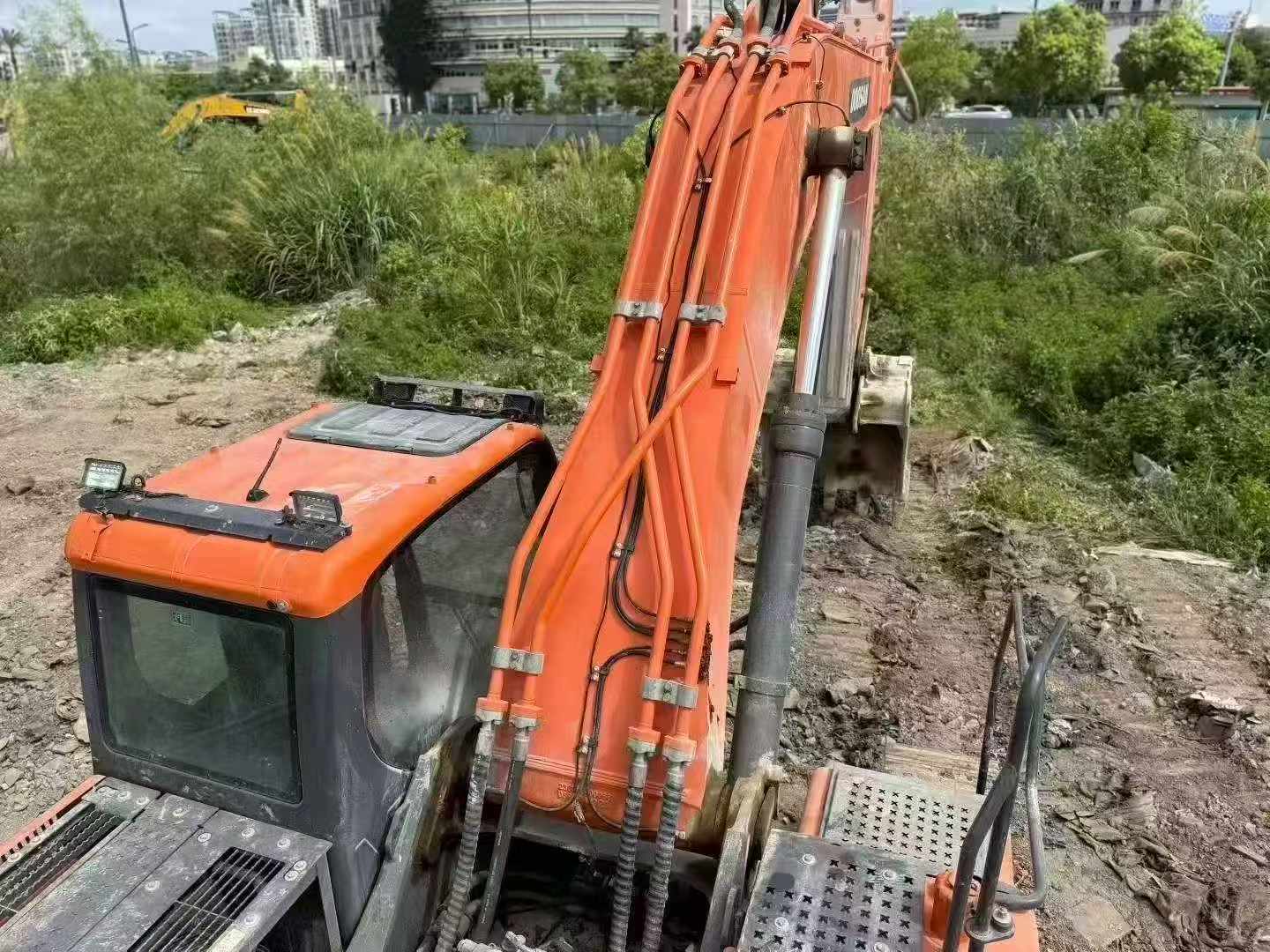 Compre Escavadeira Doosan DH420LC-7 Usada / 4