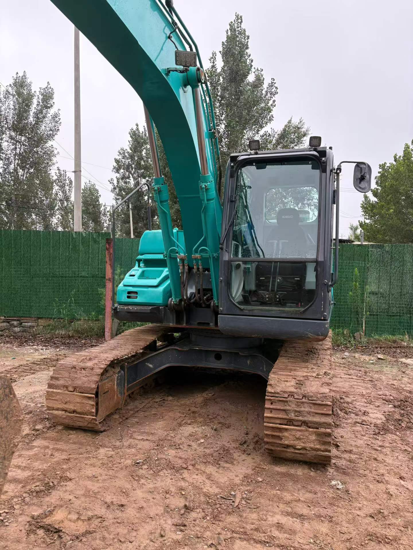 Купить Подержанный Экскаватор Kobelco ED150 / 5