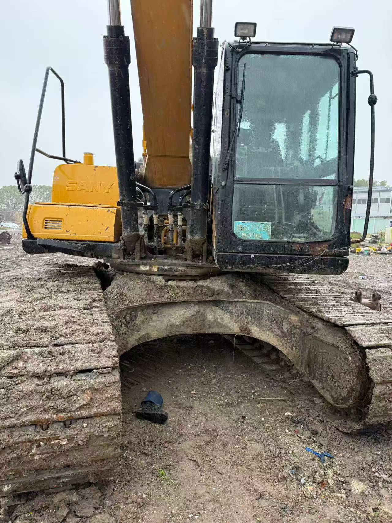 Buy Sany SY200C Used Excavator / 4 Buy Sany SY200C Used Excavator / 4