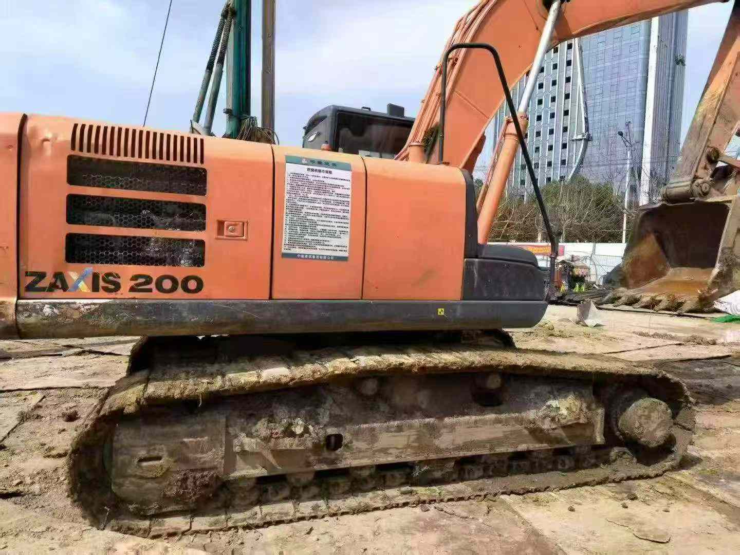 Buy Hitachi EX200 Used Excavator / 2 Buy Hitachi EX200 Used Excavator / 2