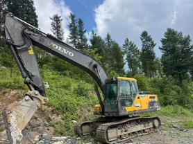 Compre Escavadeira Volvo EC210B Usada / 2 Compre Escavadeira Volvo EC210B Usada / 2