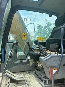 Buy XCMG XE135D Used Excavator / 7 Buy XCMG XE135D Used Excavator / 7