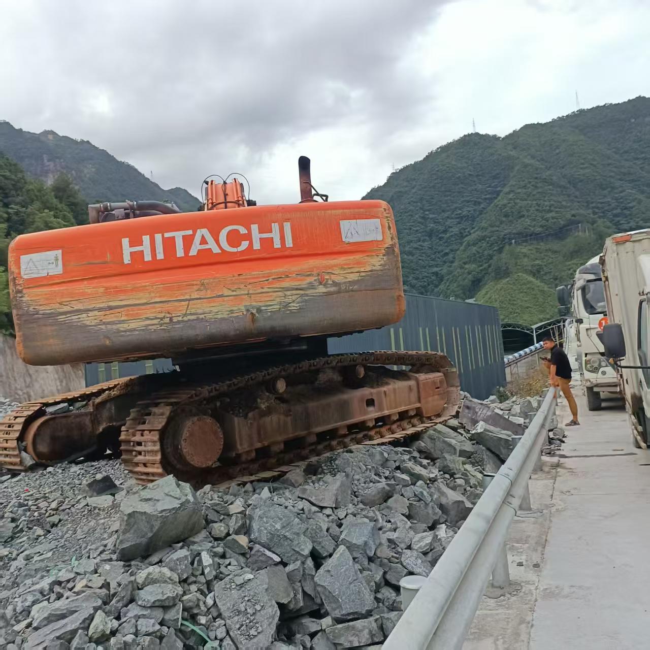 Купить Подержанный Экскаватор Hitachi EX350H-5 / 8