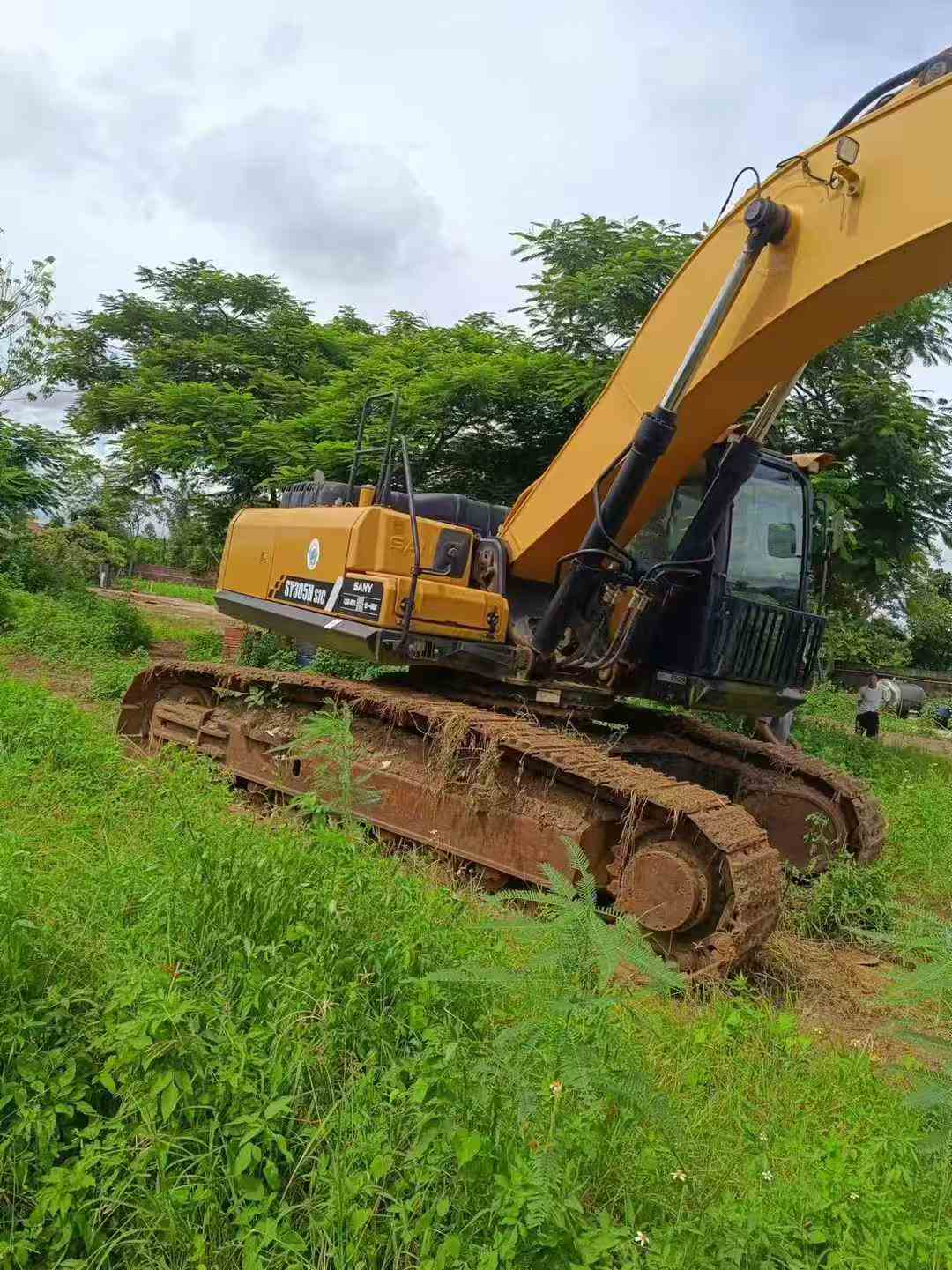 شراء حفارة Sany SY305C مستعملة / 2