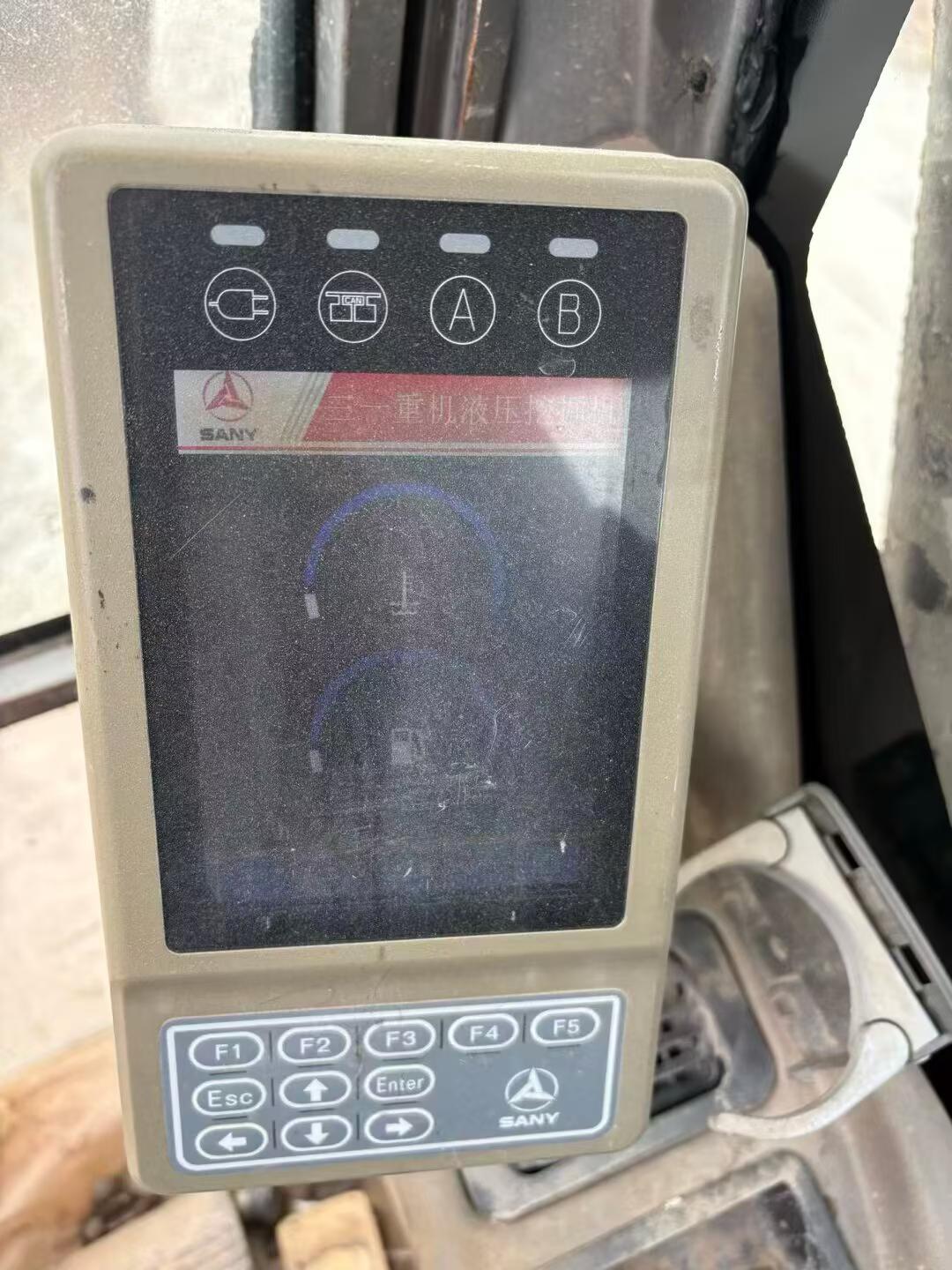 Buy Sany SY135-8S Used Excavator / 4