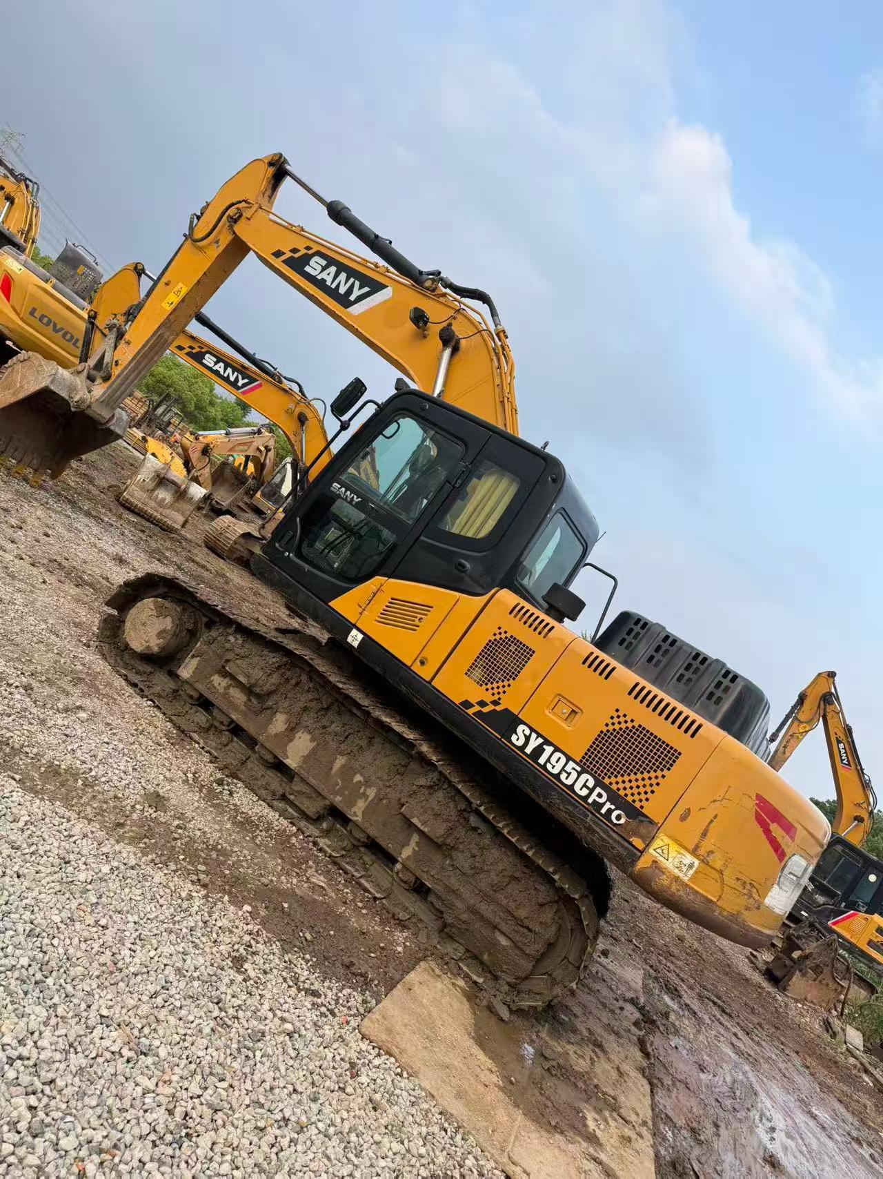 Buy Sany SY195C Used Excavator / 9