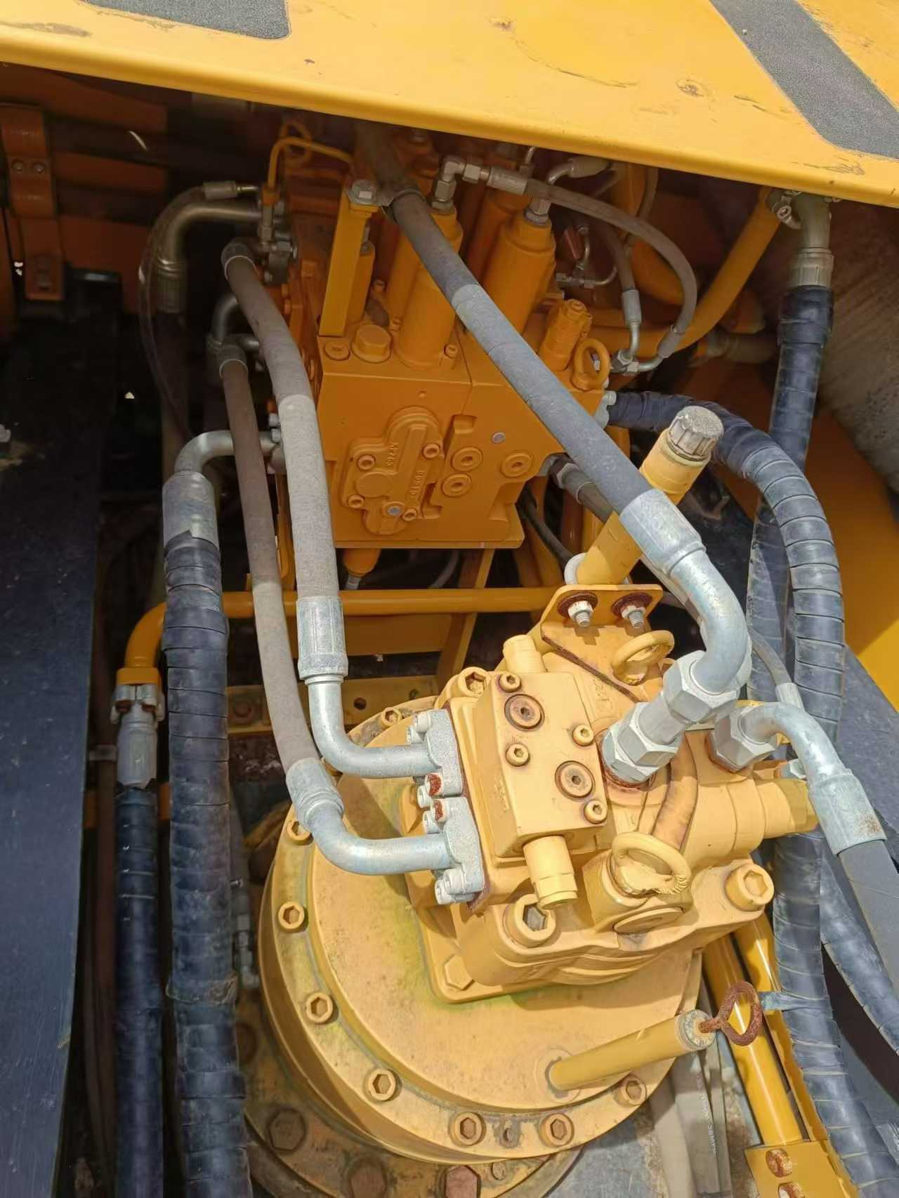 شراء حفارة Sany SY305C مستعملة / 2