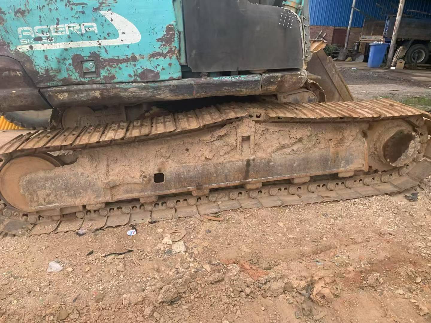 Compre Escavadeira Kobelco SK120 Usada / 9