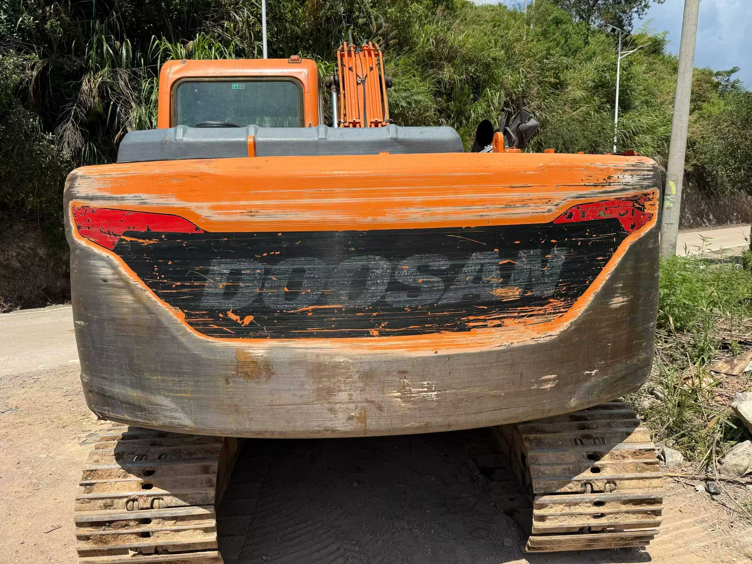 Compre Escavadeira Doosan S130W-3 Usada / 4 Compre Escavadeira Doosan S130W-3 Usada / 4