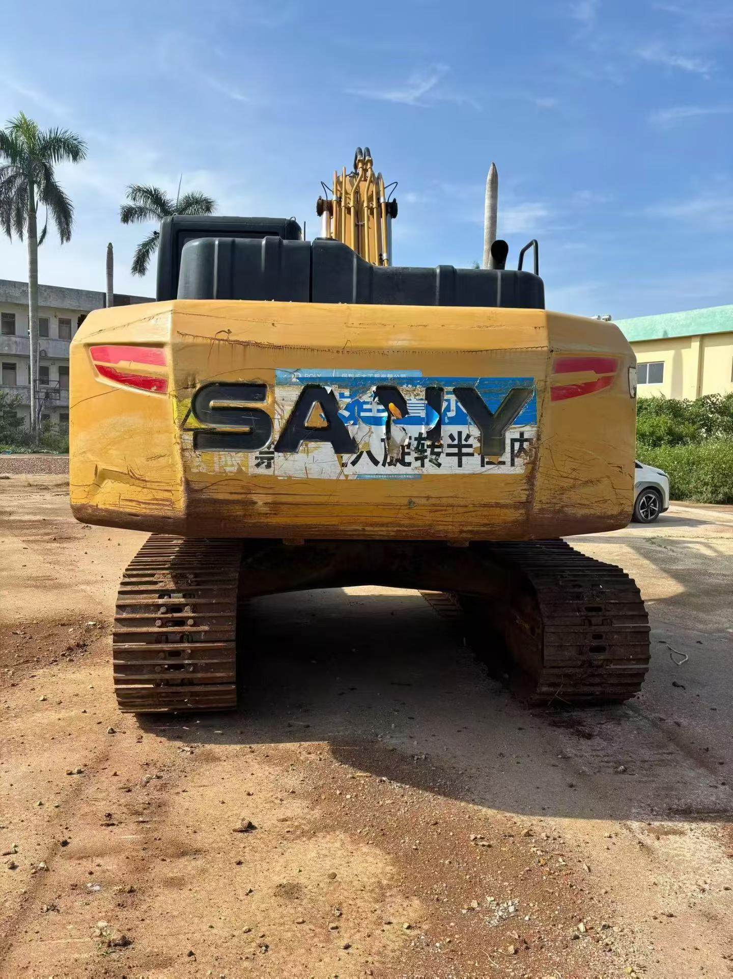 Buy Sany SY200C Used Excavator / 4 Buy Sany SY200C Used Excavator / 4
