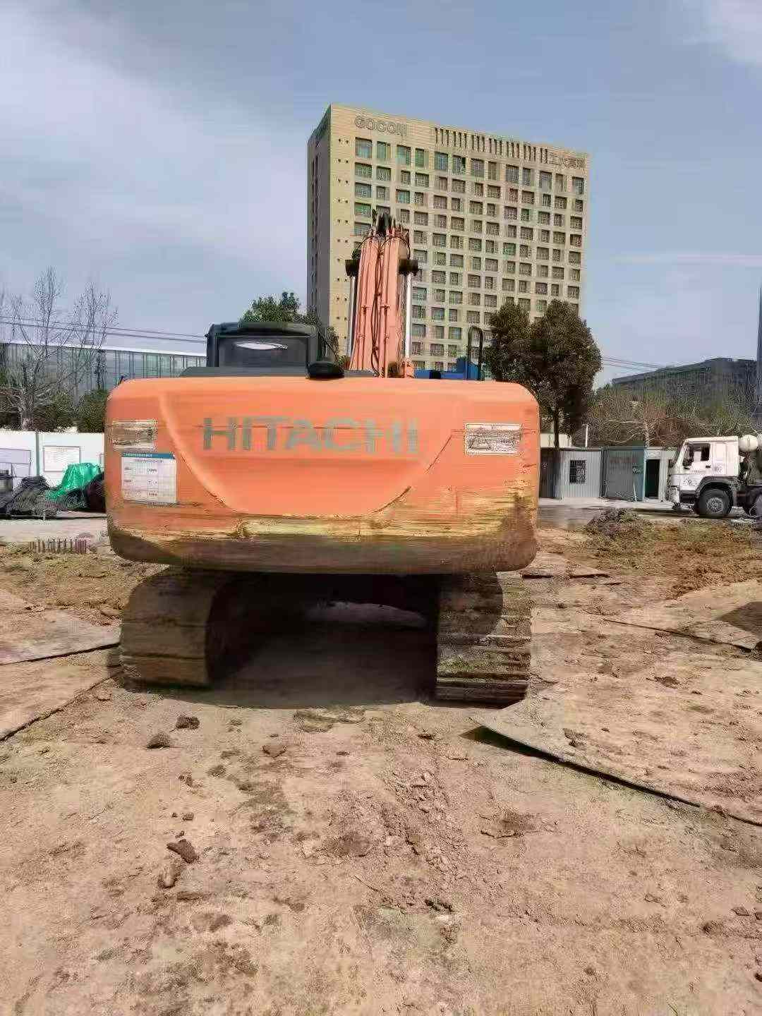 Buy Hitachi EX200 Used Excavator / 3 Buy Hitachi EX200 Used Excavator / 3