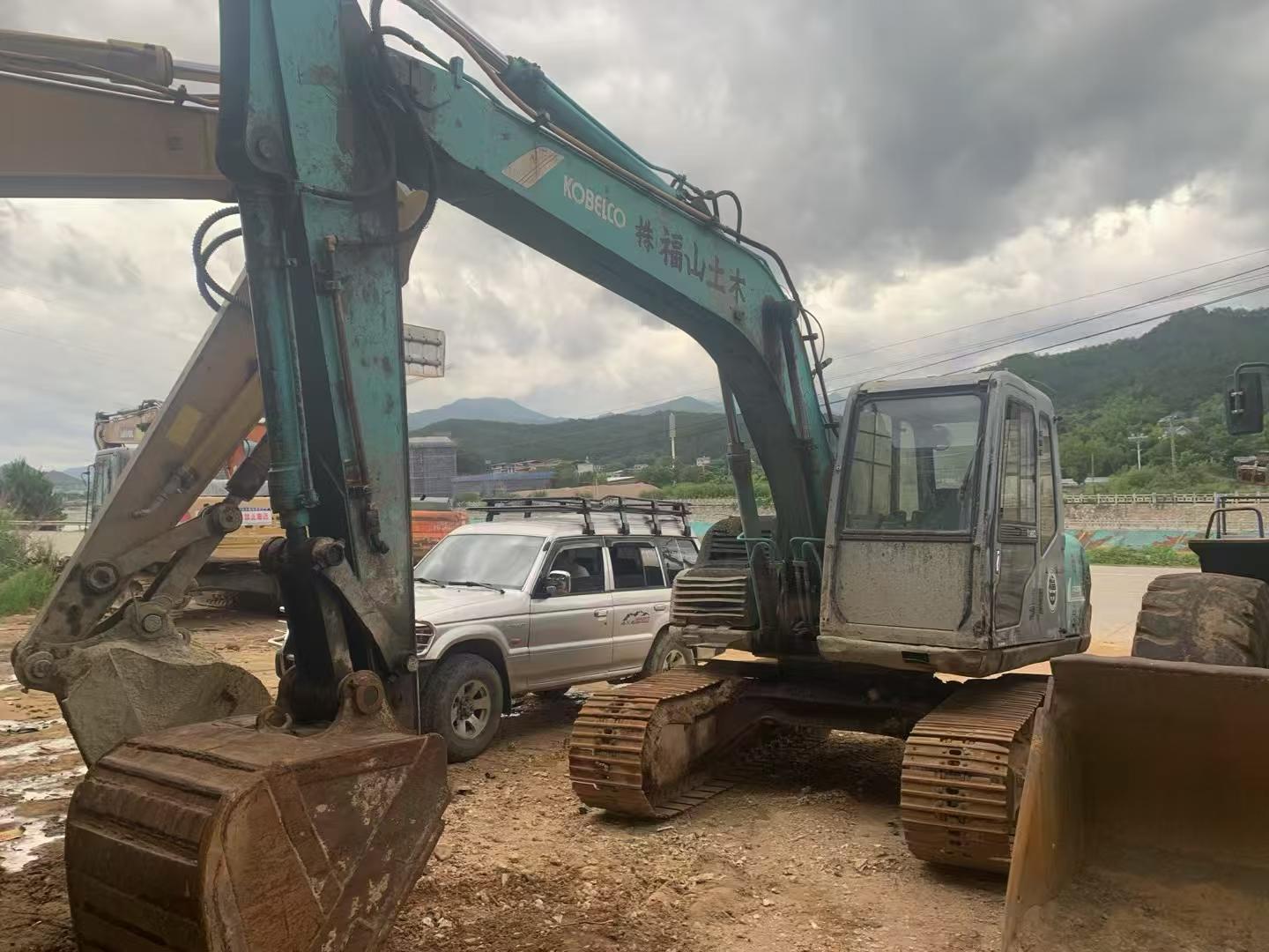 Acheter Kobelco SK120 D'occasion Pelle