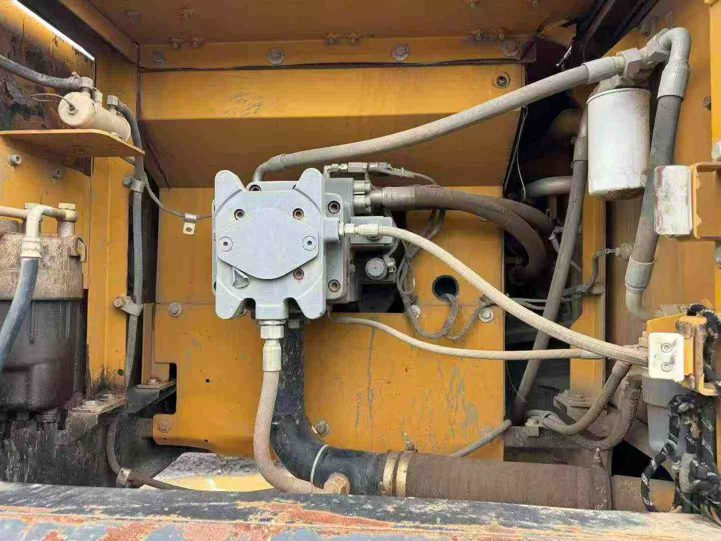 Buy Sany SY265C Used Excavator / 4