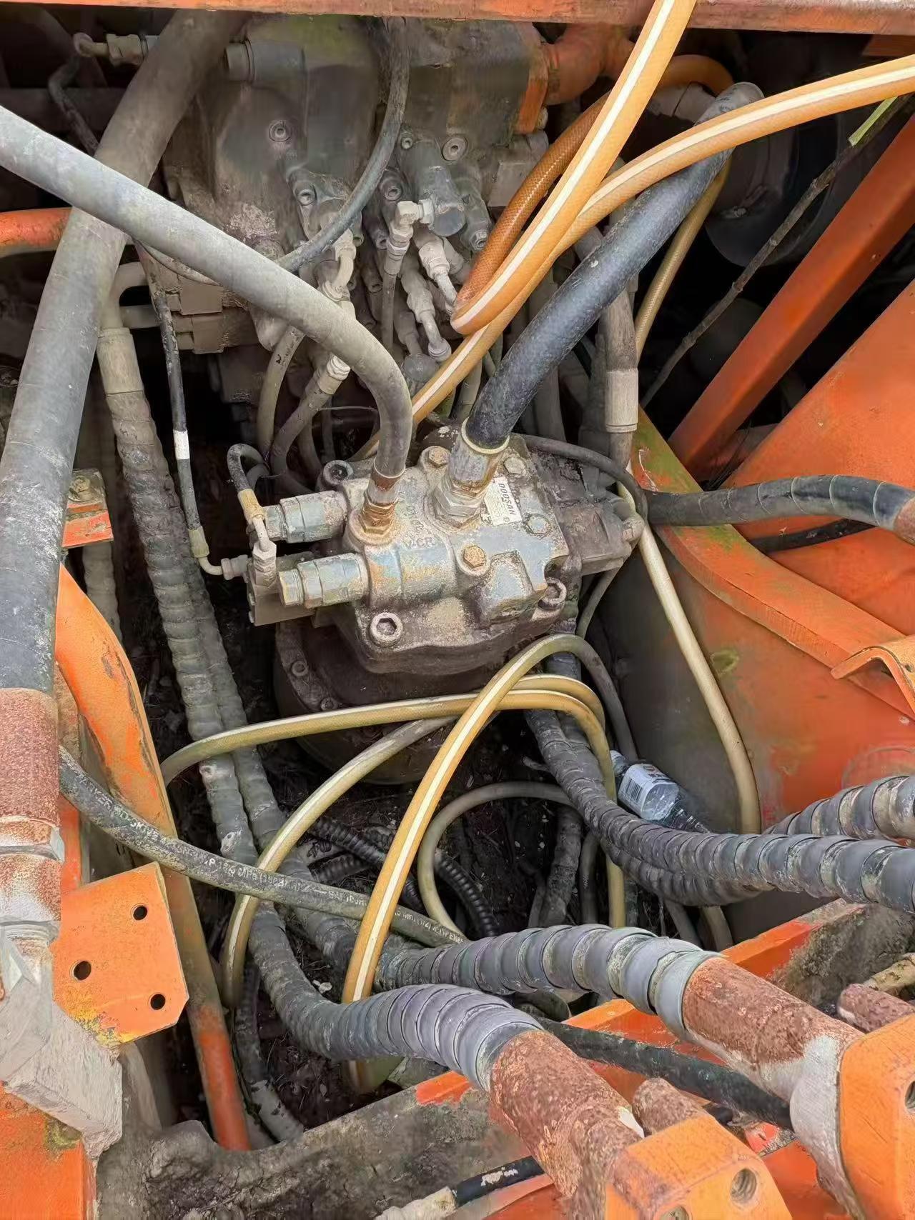 Buy Doosan DH215-9 Used Excavator / 4