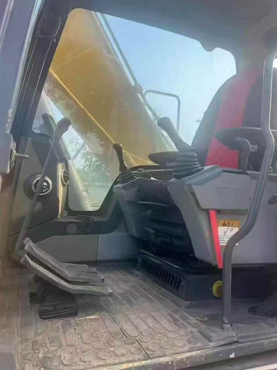 Buy XCMG XE215 Used Excavator / 7 Buy XCMG XE215 Used Excavator / 7