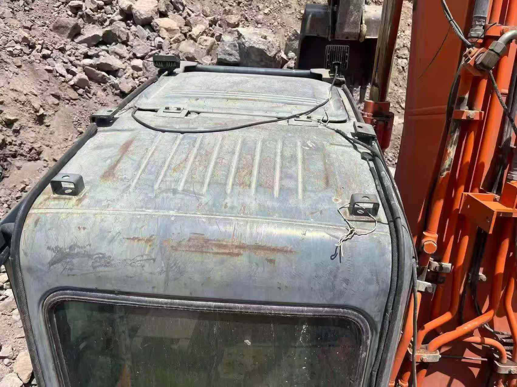 Buy Hitachi ZX200-3G Used Excavator / 7