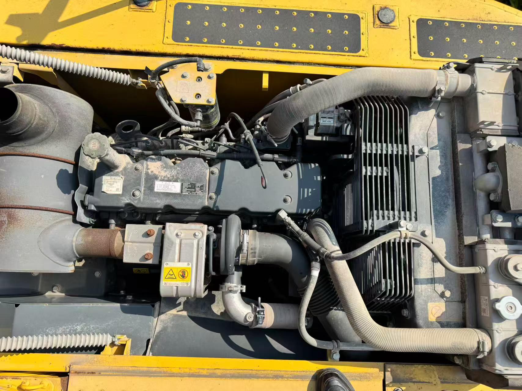 Compre Escavadeira Komatsu PC200 Usada / 7 Compre Escavadeira Komatsu PC200 Usada / 7