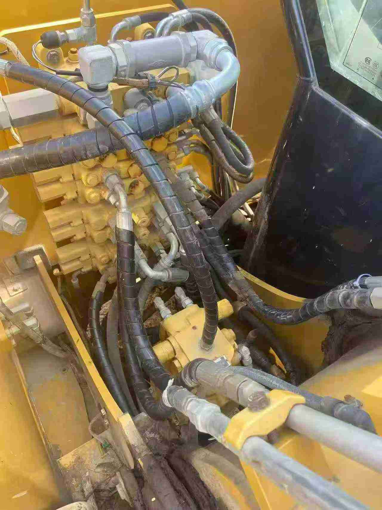 Buy Caterpillar 307B Used Excavator