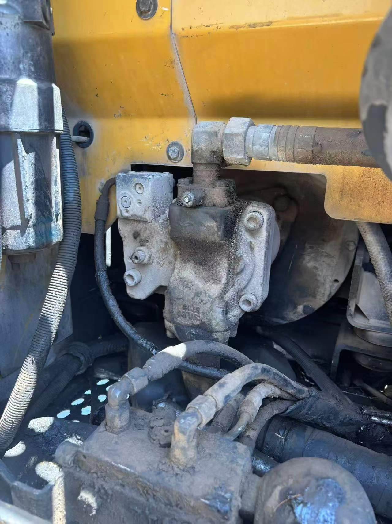شراء حفارة XCMG XE80 مستعملة / 4 شراء حفارة XCMG XE80 مستعملة / 4