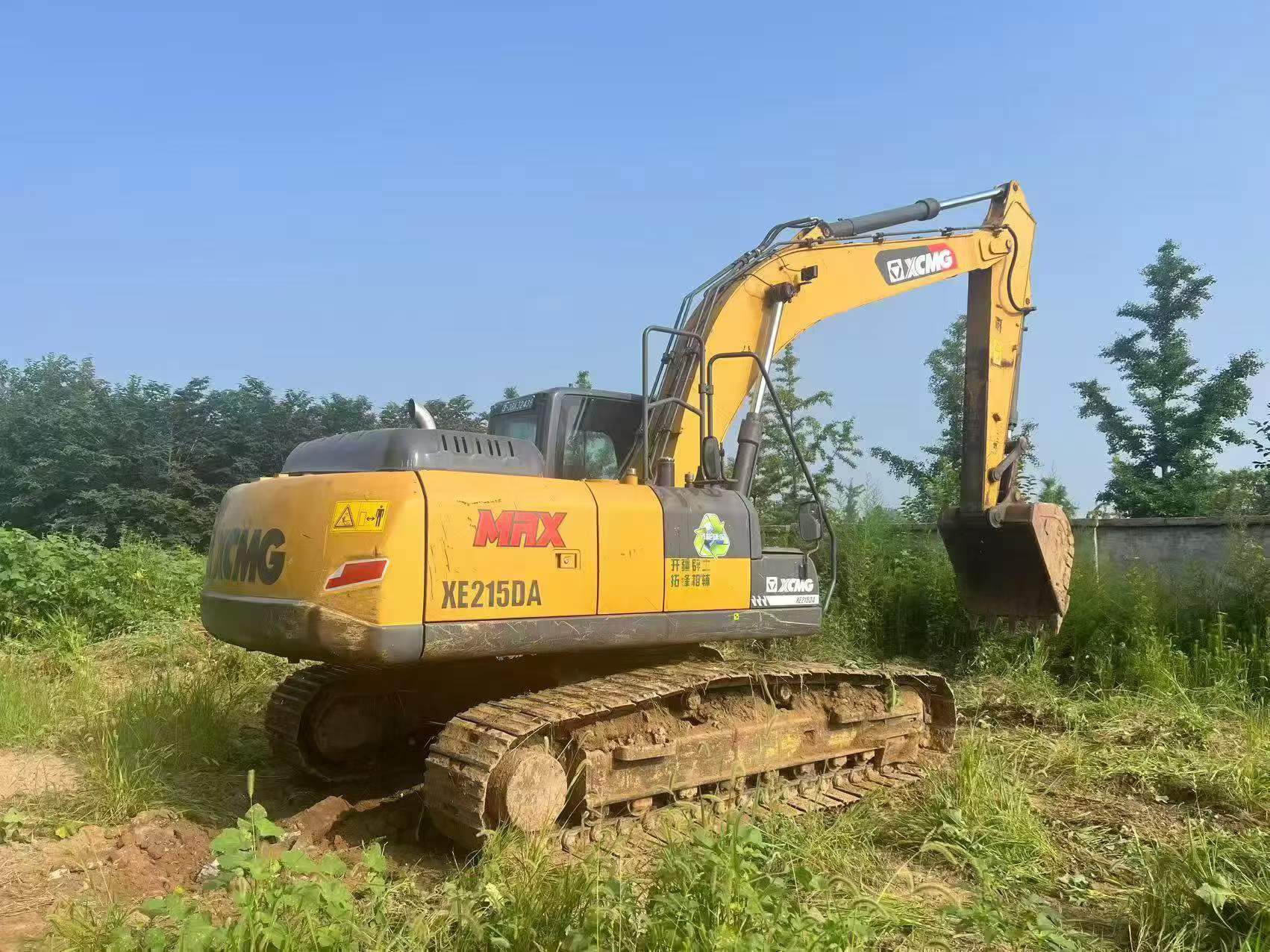 Buy XCMG XE215 Used Excavator / 2 Buy XCMG XE215 Used Excavator / 2