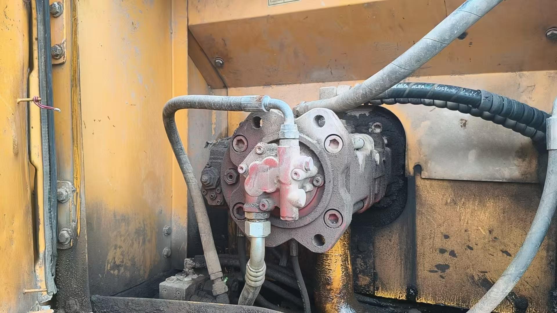 Acheter Pelle Hyundai R215-7 d'occasion / 3 Acheter Pelle Hyundai R215-7 d'occasion / 3