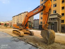 Buy Doosan DH215-9 Used Excavator / 2 Buy Doosan DH215-9 Used Excavator / 2