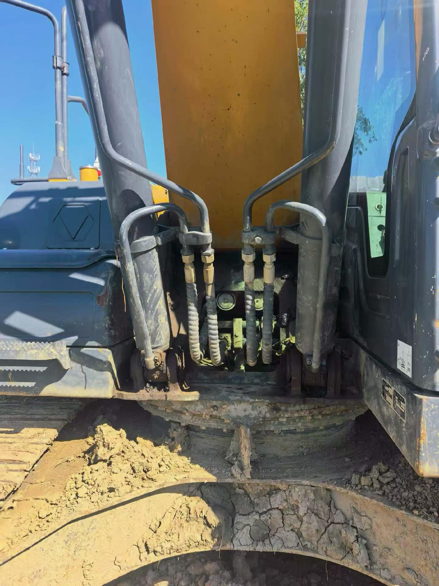 Buy XCMG XE200 Used Excavator