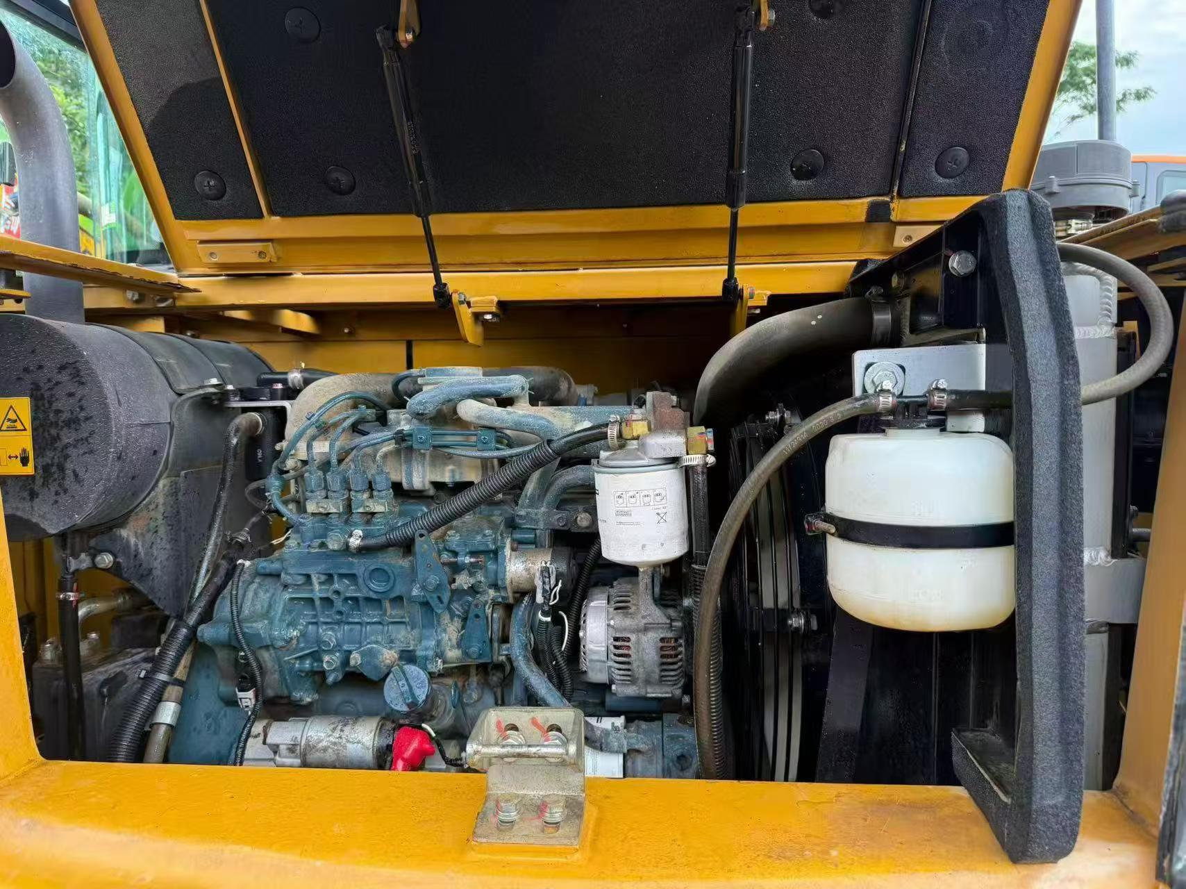 Buy Sany SY70C Used Excavator / 5