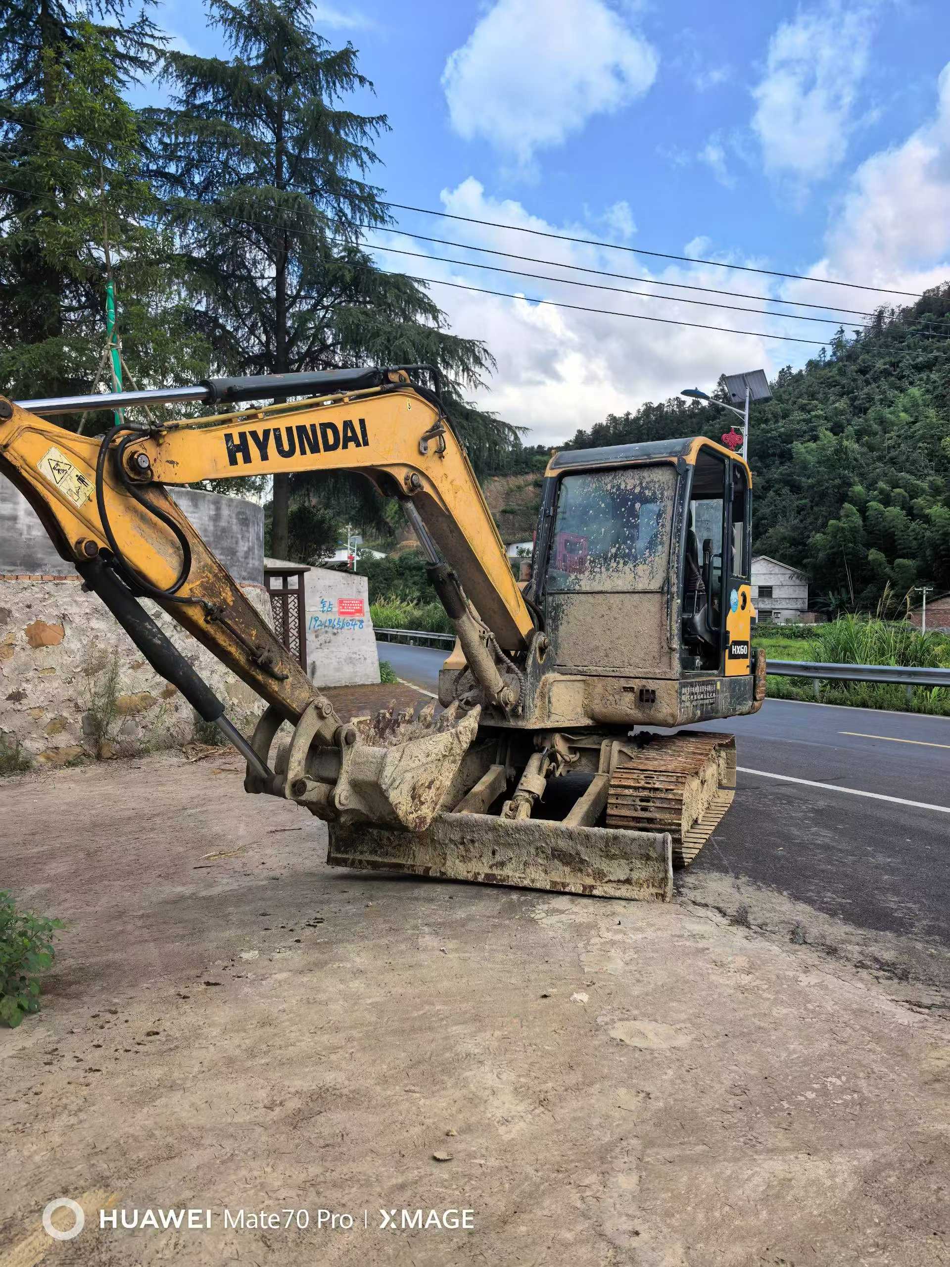 شراء Hyundai HX55 مستعمل حفارة